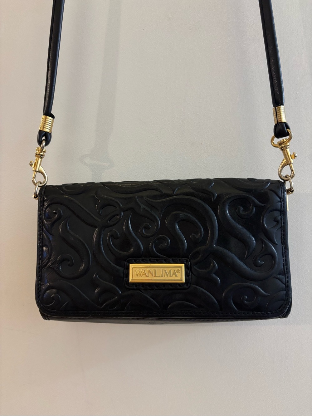 Wanlima Genuine Leather Black Embossed Crossbody Wallet Bag